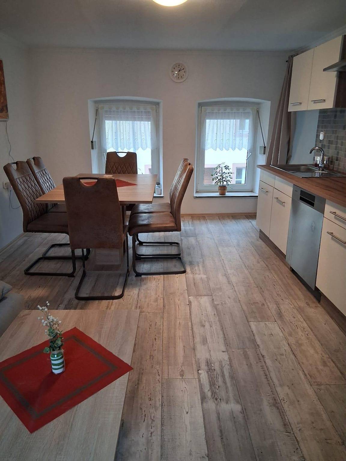 Ganze Ferienwohnung, 2-Bett-Ferienwohnung Dusche/Wc, für 1-3 Personen in Kyllburg, Eifelkreis Bitburg-Prüm