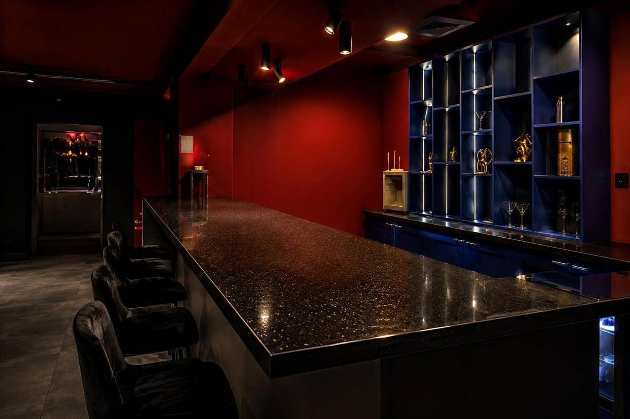 Cały apartament, Klub z pokojami i jacuzzi wynajem na imprezy in Opole, Region Opole