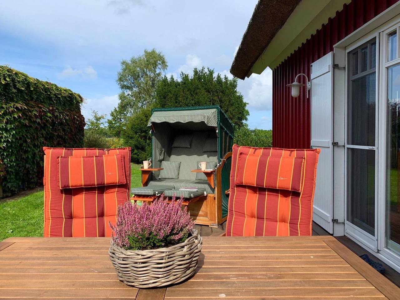 Ferienhaus "Traumfänger" mit Blick über weite Weiden und Salzgraswiesen in Wieck am Darß, Fischland - Darß - Zingst