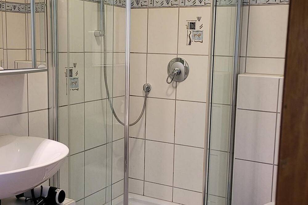 Ganze Wohnung, Ferienwohnung Löfer-Wasserblick - Ferienwohnung in Burg Eltz, Löf