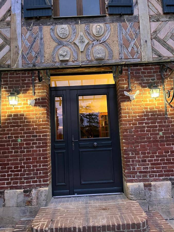 Location de vacances pour 2 personnes, avec jardin ainsi que vue et piscine à Beuzeville - 3