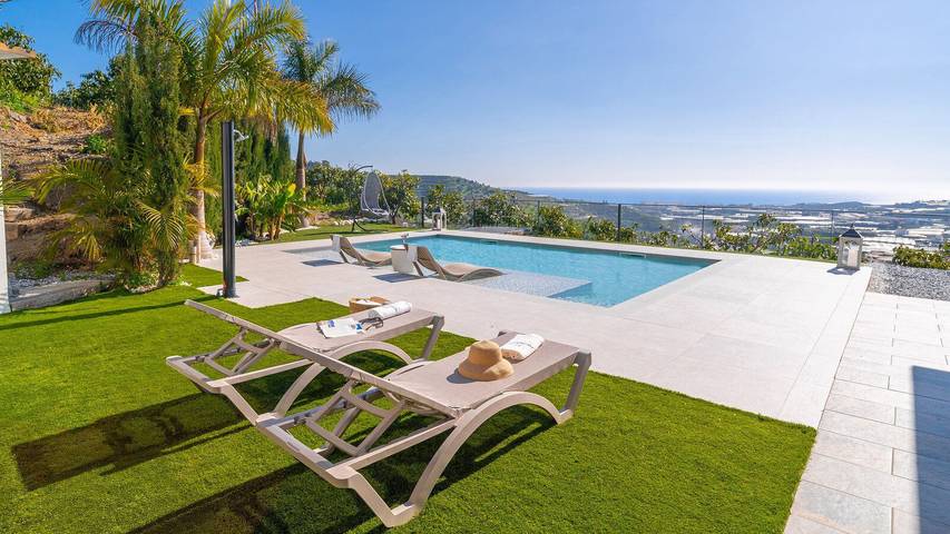 Casa rural para 6 personas, con Balcón/Terraza y Piscina en Algarrobo - 2