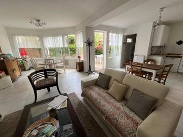 Gîte pour 8 personnes, avec terrasse dans Office De Tourisme De Ouistreham