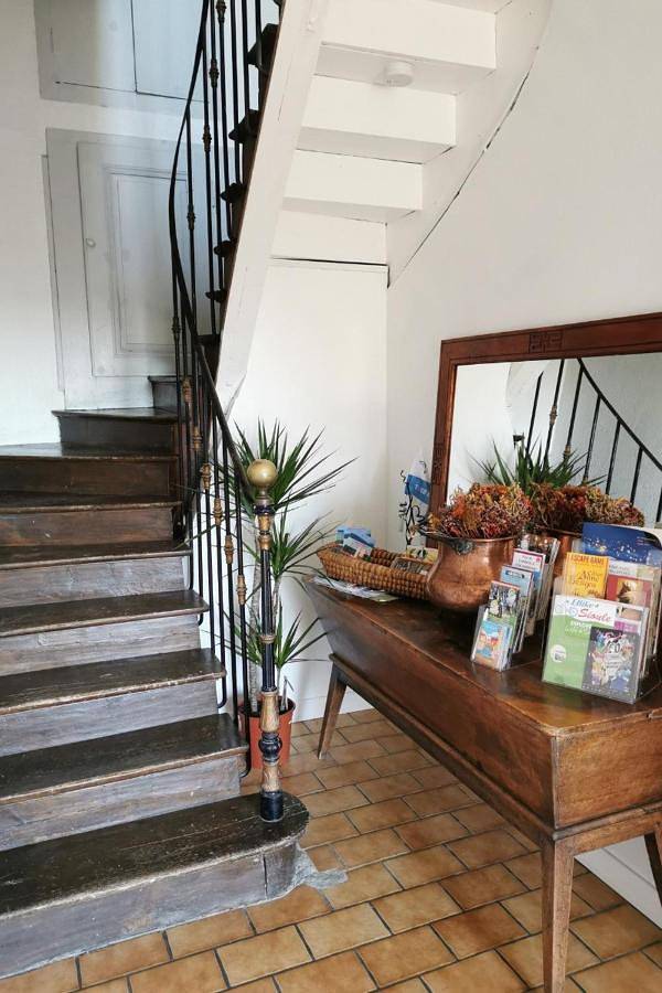 Location de vacances pour 15 personnes, avec vue et jardin dans Ébreuil - 3