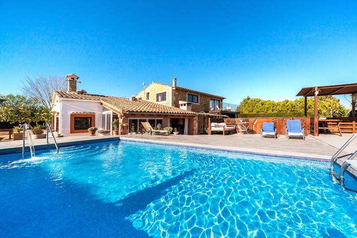 Villa per 8 persone, con Balcone e Giardino nonché Sauna