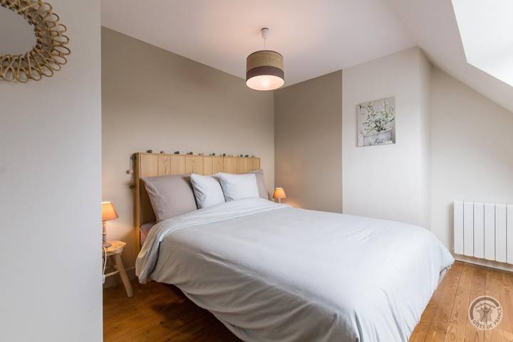 Gîte pour 9 personnes, avec terrasse et jardin, animaux acceptés dans Vicq-sur-Mer - 4