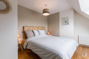 Glamping for 9 People in Vicq-sur-Mer, Manche, Photo 3