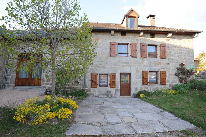 Gîte pour 6 personnes, avec terrasse