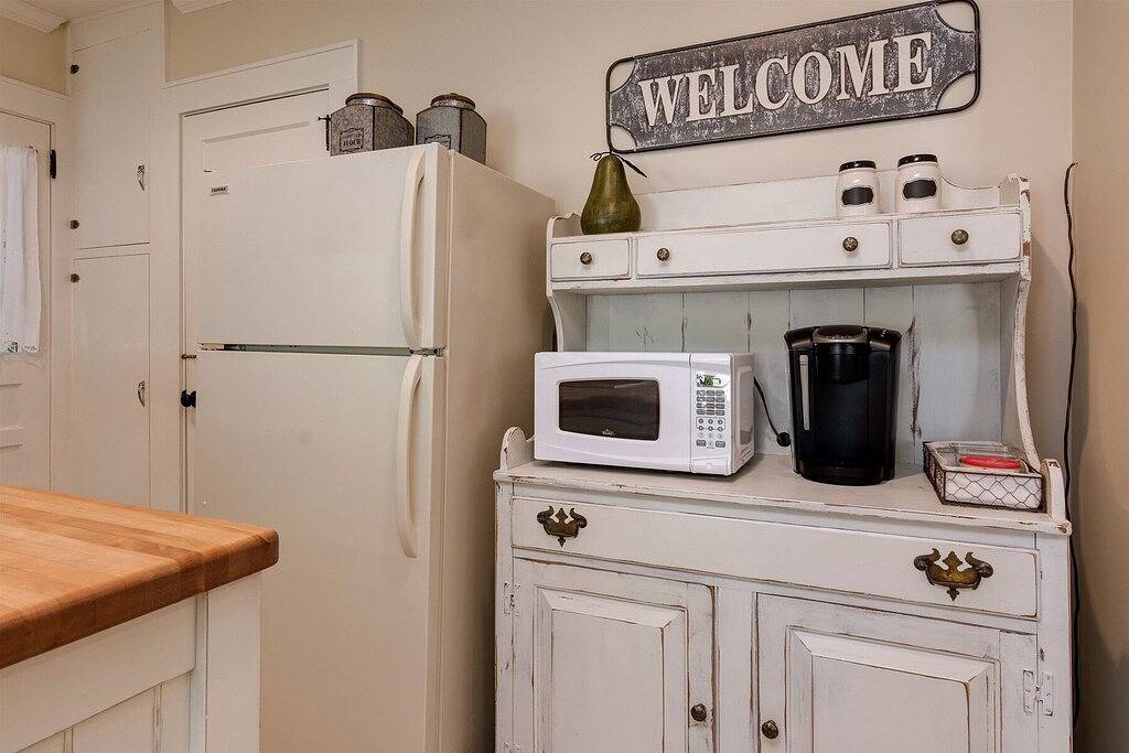 Tracy's Downtown Cottage, gehen Sie in die historische Hendersonville's Main Street in Hendersonville, Henderson County (NC)