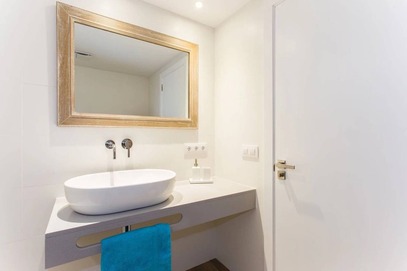 Appartement 'Es Sabina' met Uitzicht op Zee, Privéterras en Wifi, foto 15