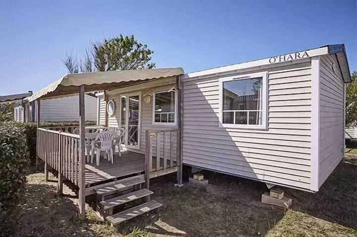 Camping pour 6 personnes, avec piscine et terrasse, animaux acceptés à Sète