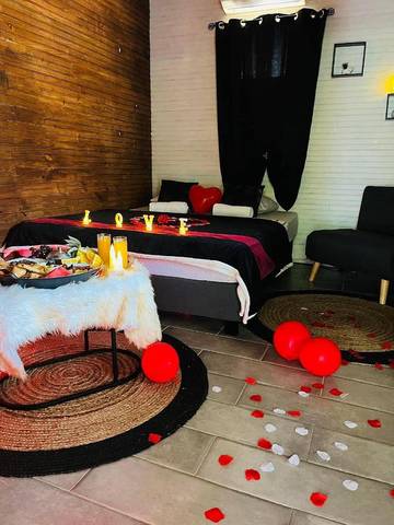 Gîte pour 2 personnes, avec jacuzzi et terrasse dans Riviere Du Mat