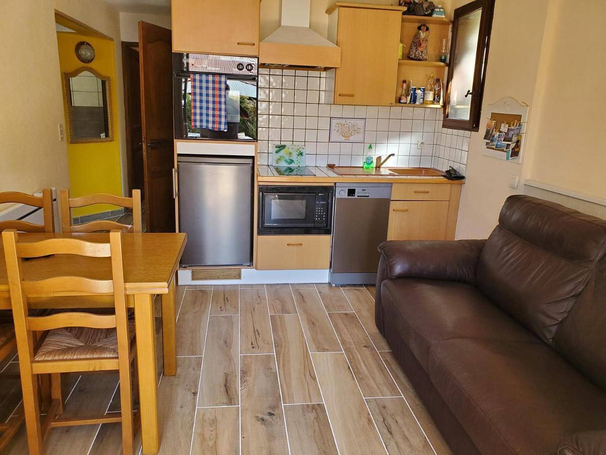 Appartement entier, Apartment - Ground Floor in Espinasses, Région de Gap