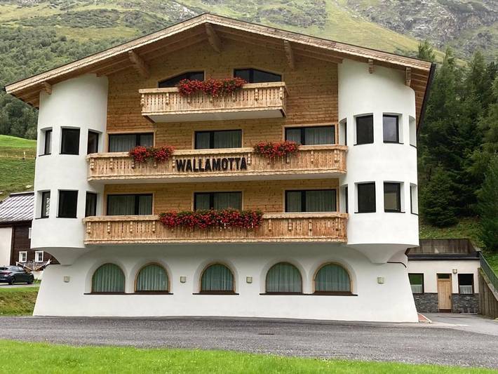 BnB für 6 Personen, mit Garten und Sauna sowie Ausblick in Galtür