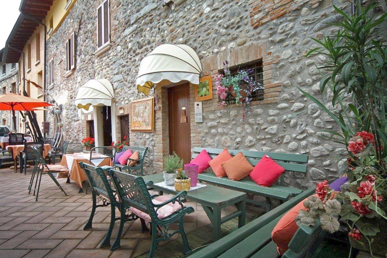 Al Borgo Antico in Bedizzole, Prealpi Gardesane