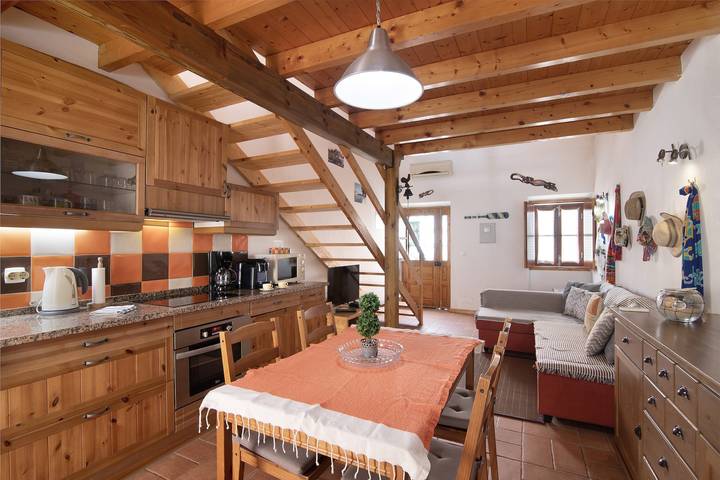 Casa de férias 'Ana Townhouse' com terraço privado, Wi-Fi e ar condicionado in Tavira (Santiago), Tavira (Santa Maria e Santiago)