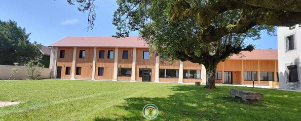 Gîte pour 28 Personnes dans Parmilieu, Auvergne-Rhône-Alpes, Photo 3