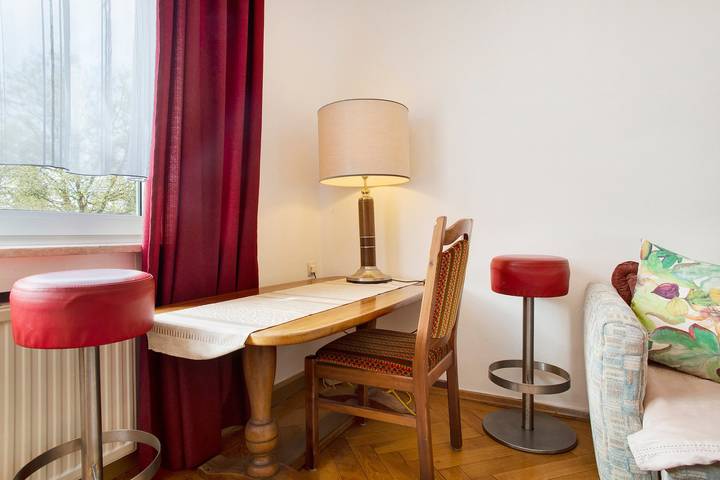 Ganze Wohnung, Ferienwohnung 'Siravit Am See' mit Seeblick, Balkon und Wi-Fi in Friedrichshafen, Region Bodensee-Oberschwaben