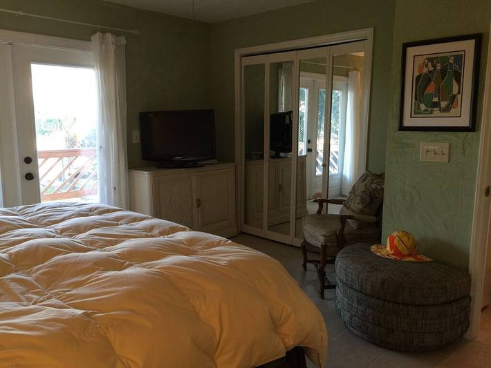 Vacation rental for 6 people, with balcony and yard in Topsail Island