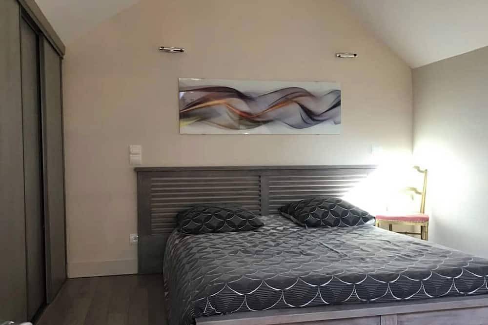 Charming Loft in a quiet location in the heart of town in Auxerre, Auxerre region