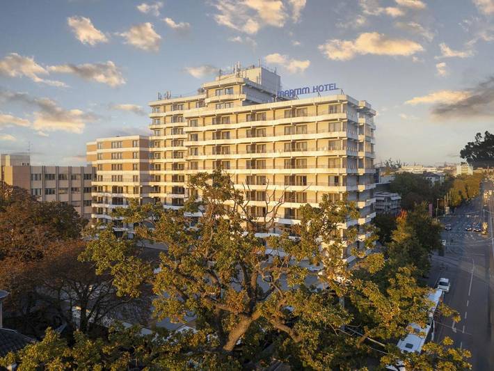 Hôtel pour 2 personnes, avec piscine ainsi que sauna et balcon à Darmstadt - 2