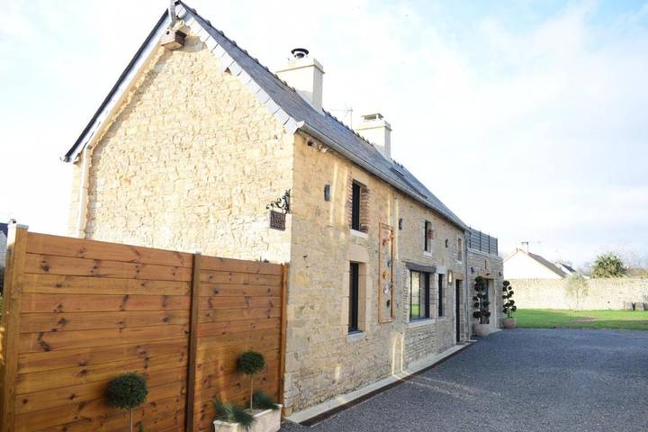 Location de vacances pour 4 personnes, avec vue et jardin à Longueville - 4