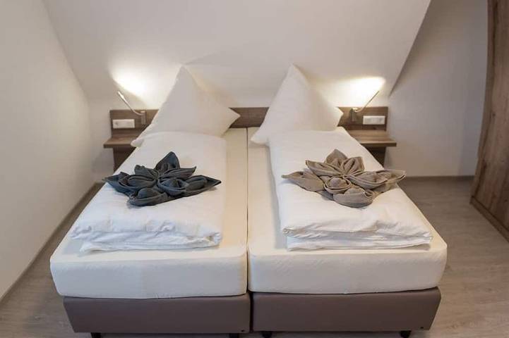 Ganze Wohnung, Frankenfewo - Einstein in Neusitz, Romantische Straße