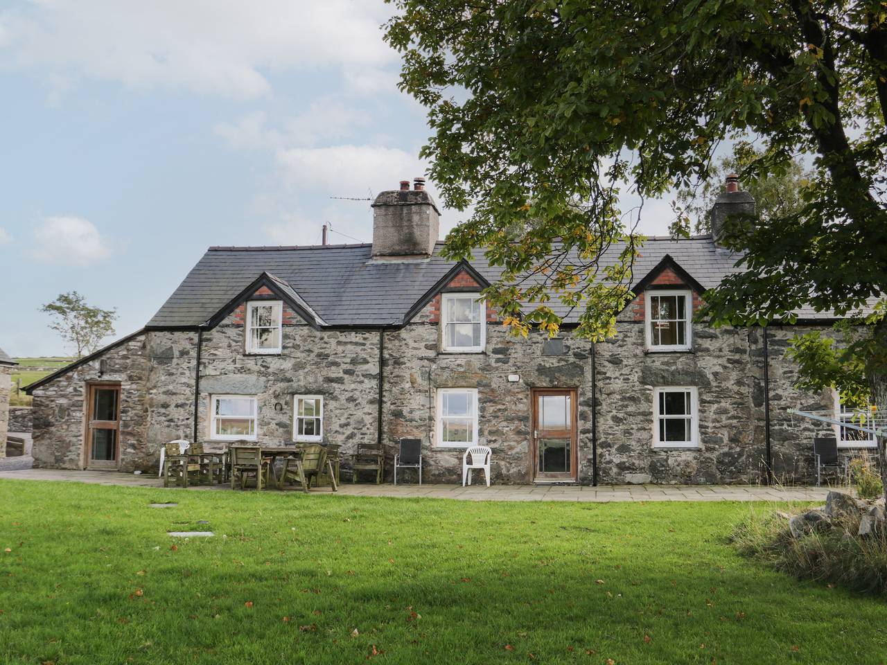 Bryn Dedwydd Farmhouse in Snowdonia