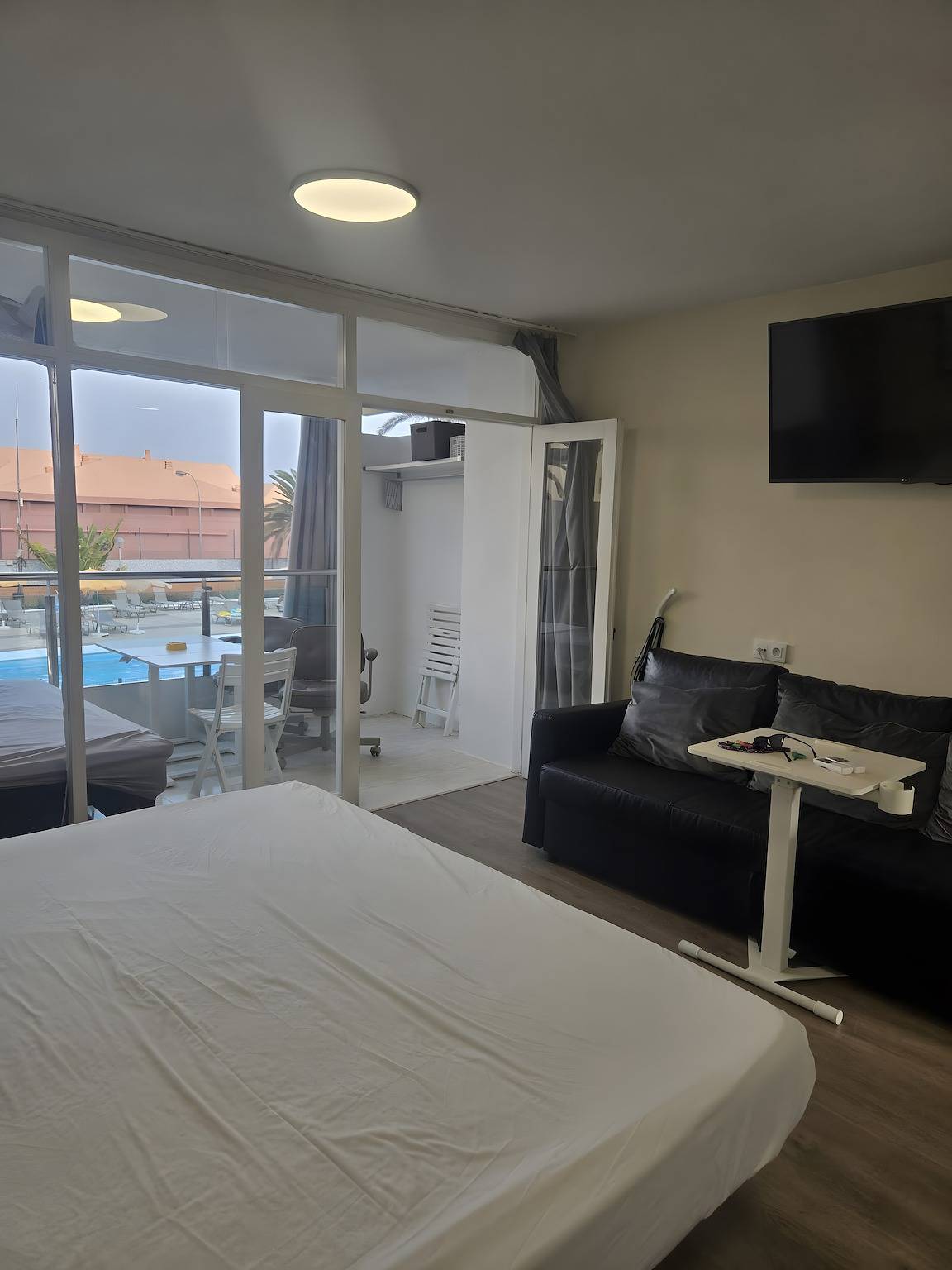 Ganze Wohnung, Ferienwohnung 'Yumbo Roque Nublo' mit Gemeinschaftspool und Terrasse in Maspalomas, San Bartolomé de Tirajana