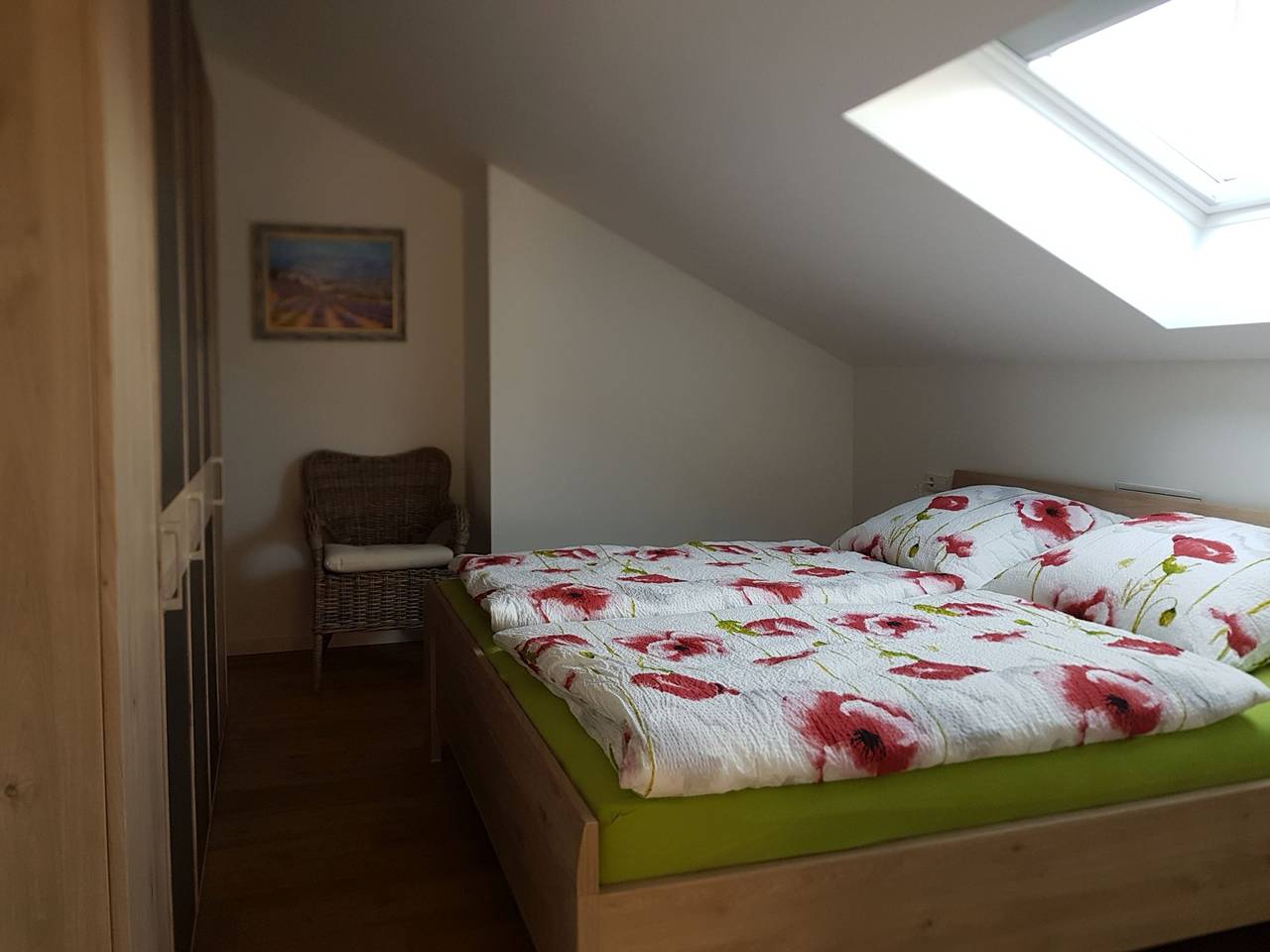 Ganze Ferienwohnung, Ferienwohnung Rehm - Ferienwohnung mit 48qm, 1 Schlafzimmer, 1 Wohn-/Schlafzimmer, max. 4 Personen in Beuren, Albsteig Etappe 9