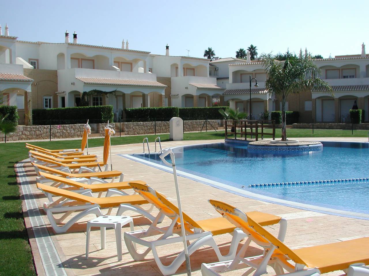 Ferienhaus für 4 Personen mit Balkon/Terrasse in Montes de Alvor, Alvor