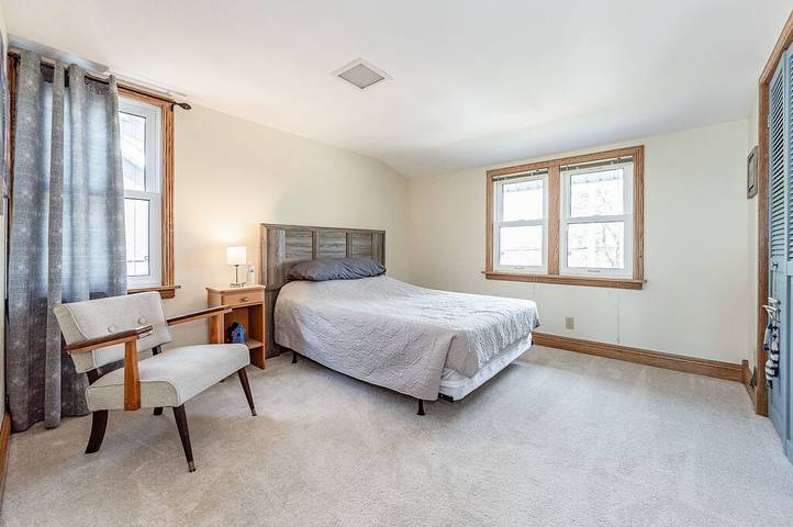 Lake house for 10 people, with yard in Lake Erie (Canada)