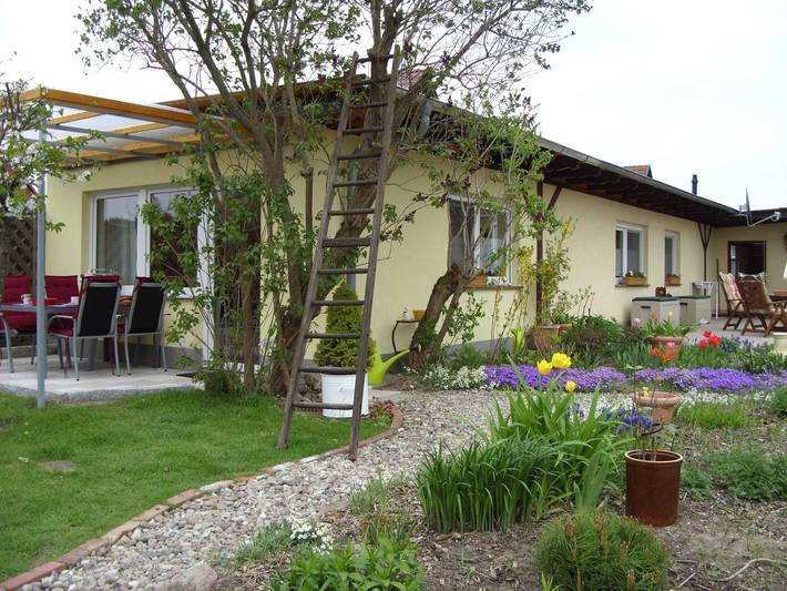 Ferienhaus für 5 Personen, mit Terrasse und Garten - 1