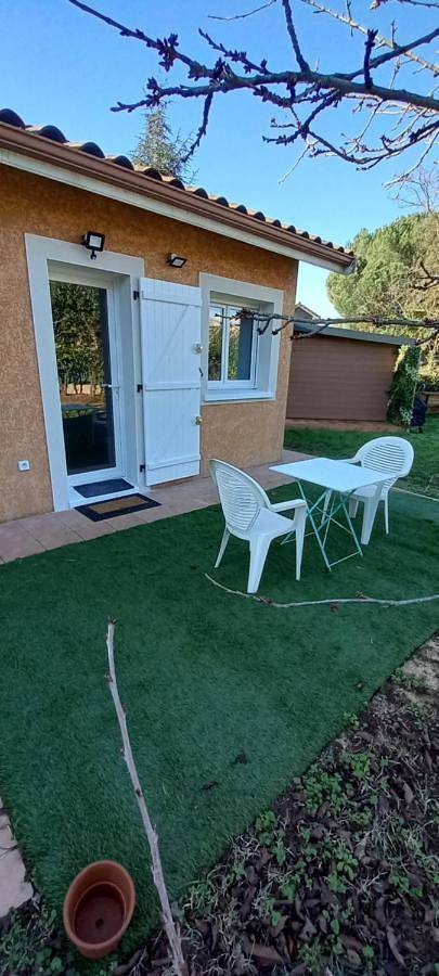 Gîte pour 3 personnes, avec terrasse à Chassieu - 4