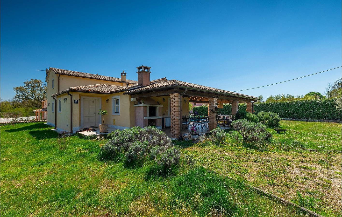 Appartement confortable de 2 chambres avec piscine, Wi-Fi et parking près du centre-ville de Rajki in Barban, Côte Sud d'Istrie