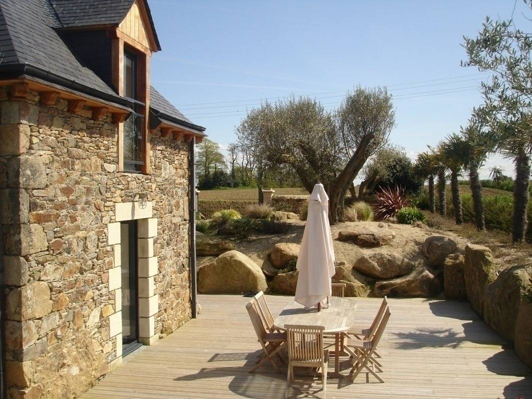 Dolmen in Paimpol, Côte de Goëlo
