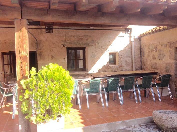 Casa rural para 20 personas, con Terraza además de Jardín y Piscina en Muñana - 4