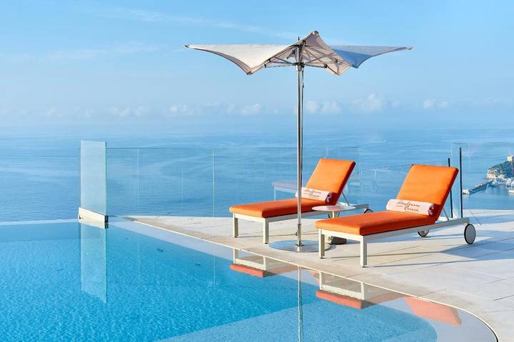 Apartamento para 4 personas, con piscina y vistas además de jardín y sauna, Se admiten mascotas en Roquebrune-Cap-Martin