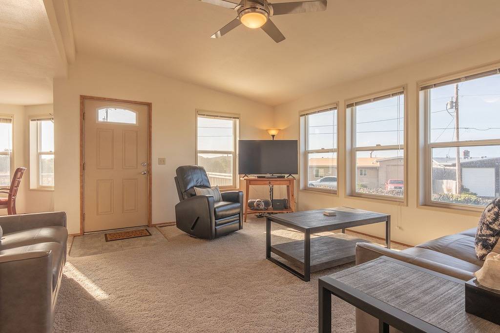 Gemütliches Haus mit 2 Schlafzimmern in Bayshore Community in Lincoln County (OR)