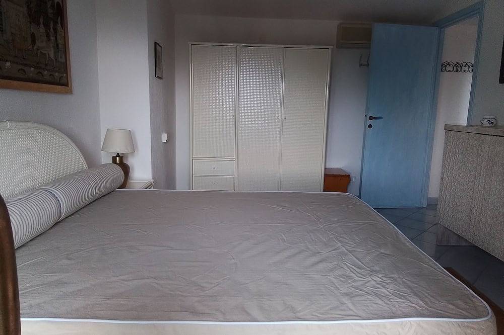 House in residence with swimming pool- 5 min from Campulongu beach in Villasimius, Cagliari Provinz