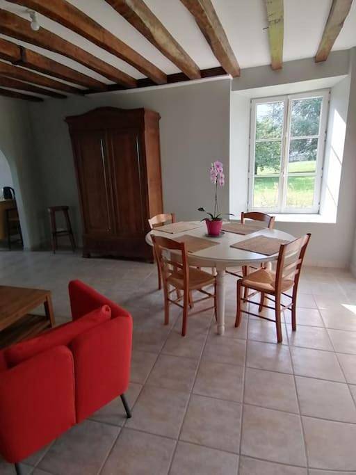Location de vacances pour 5 personnes, avec jardin dans Mareuil En Brie - 4