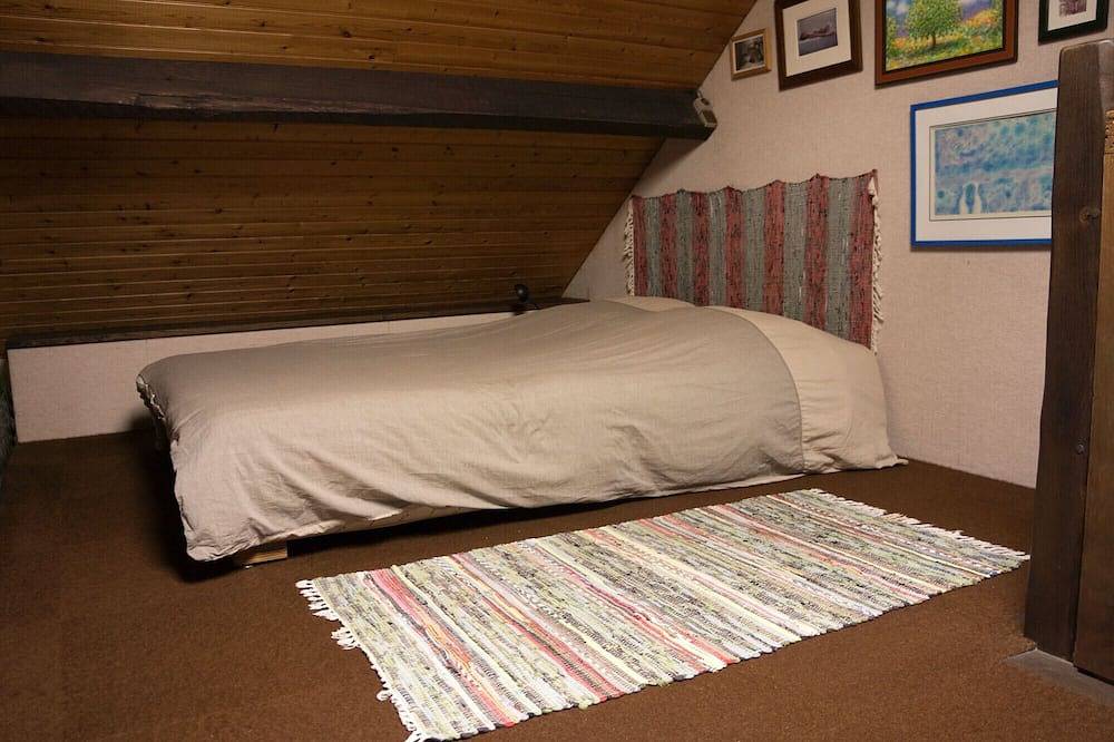 Location d'une maison de famille et son jardin dans un village côtier vendéen in Bouin, Vendée