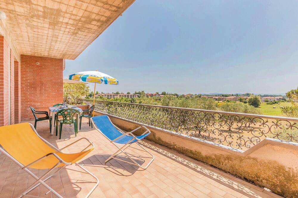 Entire apartment, Lovely apartment in Tuoro sul Trasimeno in Tuoro sul Trasimeno, Lake Trasimeno