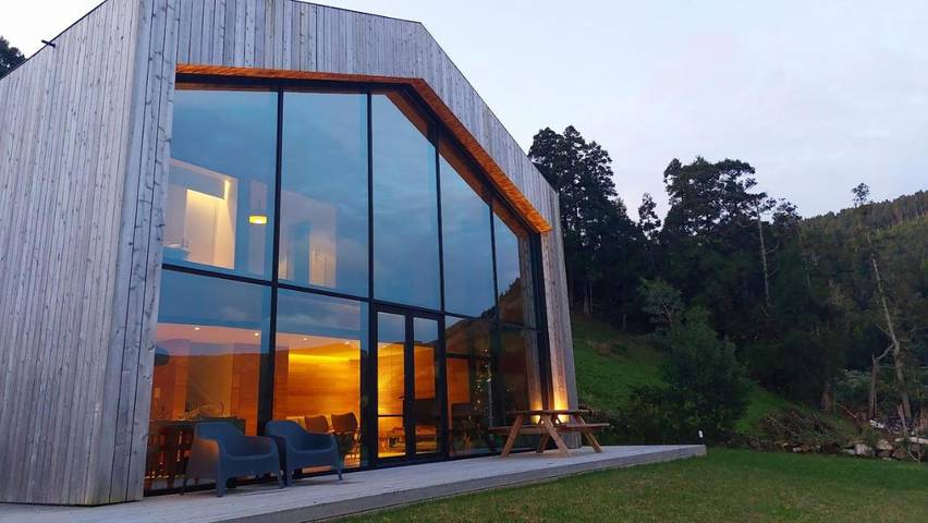 Casa rural para 4 personas, con jardín además de vistas al lago y vistas en Azores - 2