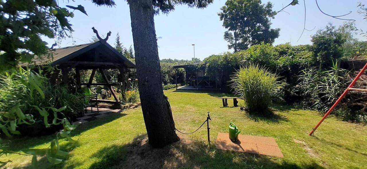 Ganze Wohnung, Holiday Home in Byhleguhre, Byhleguhre-Byhlen