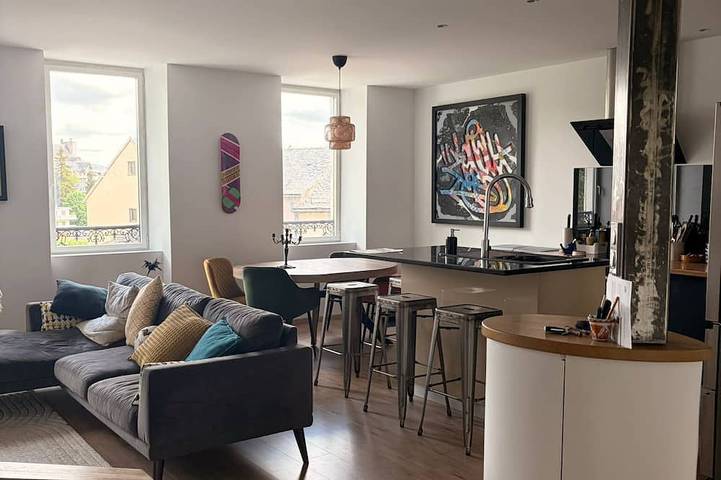 Ganze Wohnung, Tasteful duplex 100m2 ideally located in Rodez, Aveyron