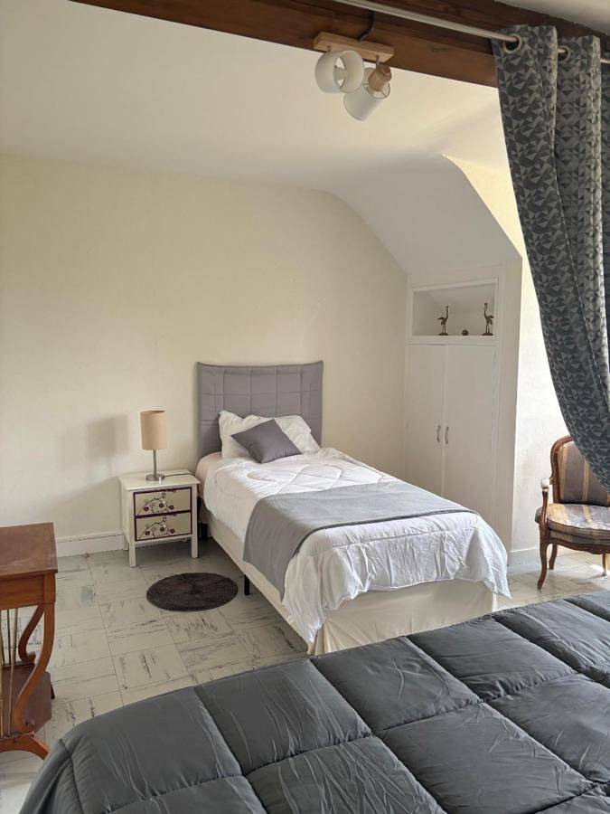 Location de vacances pour 8 personnes, avec vue et jardin à Montrésor - 3