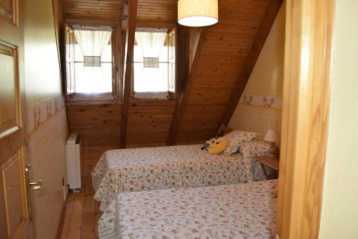 Casa rural para 6 personas, con jardín además de vistas y piscina en Puerto de Navacerrada - 4