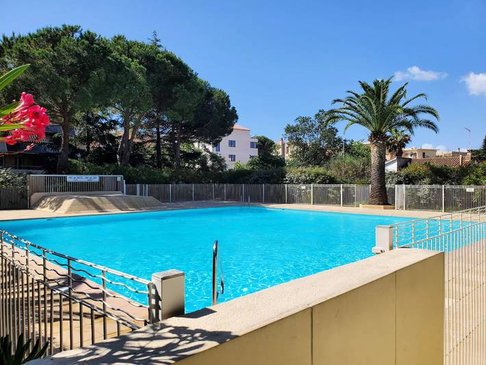 Gîte pour 5 personnes, avec piscine et balcon dans Plage du Capitole - 2
