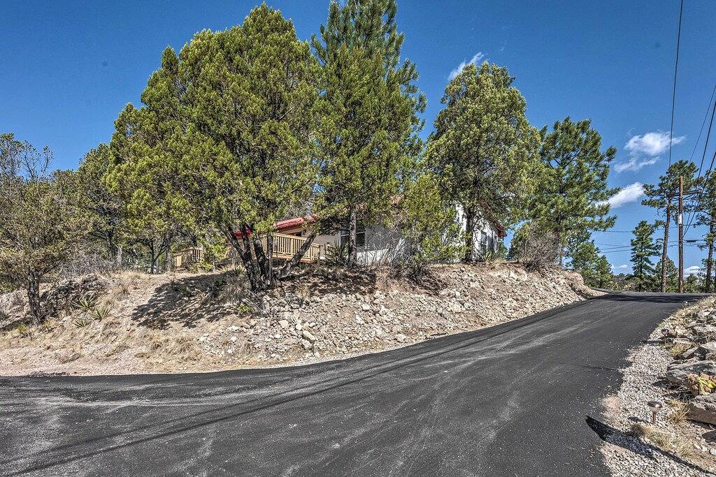 Charming Ruidoso House w/ Deck & Mountain Views! in Ruidoso, Lincoln County (NM)